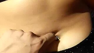 i relax with her belly button massage