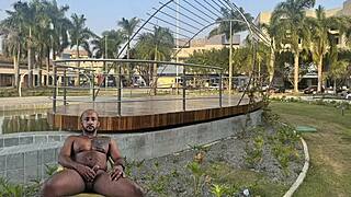 exibindo o meu dote em varias pracas publicas
