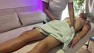 Best asian massage in private room with happy ending