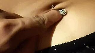i relax with her belly button massage