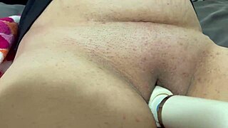 I love when husband destroys my pussy with magic wand