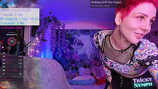 1-28-22 red haired baddie plays with her pussy on cam