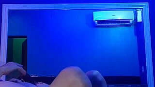 De Perrito Con Mi Novia En Alojamiento En Pueblo