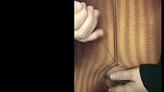Novinha masturbates tearing skirt after gym workout