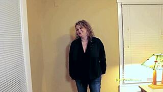laura big tits blonde mature gagging on oral