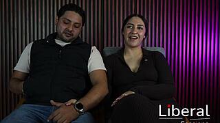 Novia cachonda le pide a su novio ser grabada mientras follan