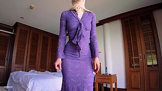 Stepmom in hijab shares hotel room 🍑