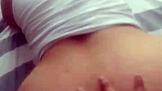 Milf De Gran Culo Penetrada Por Polla Blanca