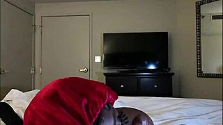 Meta Glasses View Of Darkchocolatebarbie Blowjob And Swallow In Vegas Suite