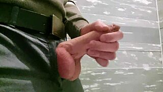 Cumming at the mall masturbating in a public restroom