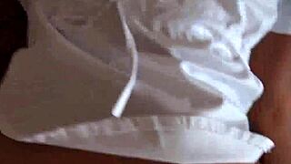 Asian amateur spinners have hot ffm sex