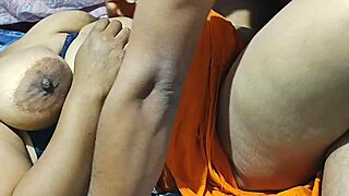 Desi bhabi gets ass massage in bedroom
