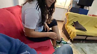 le gane la competencia de videojuegos a mi mejor amiga y tuve que darle oral y anal para celebrar