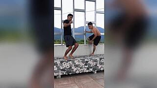 dos ladrones entraron a mi casa buscando joyas y termine teniendo sexo