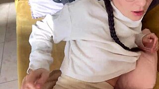 ne morem verjeti, da me je učiteljica tako močno pofukala v rit.