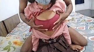 इंडियन स्कूल गर्ल फर्स्ट टाइम सेक्स फ्रेंड के साथ आफ्टर क्लास