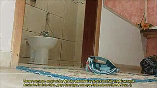 Kone ber venn om rå anal og fitte på hotell