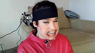 Kan du tro det, min kones hoved på en blowjob maskine? Vanvittigt!