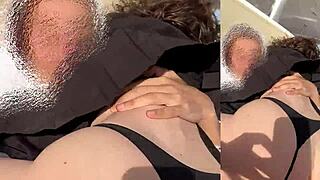 Uită-te la babe pornstar sărut și muie pe iaht la mare