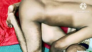 मैं ये ब्लॉन्ड मिल्फ इन मिनिस्कर्ट गिविंग हैंडजॉब टू बिग कॉक, कम इन माउथ, फैट ऐस!