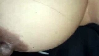 Saya bokep Indonesia ngobrol janda sampai ngentot berkeringat