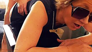 Myslela si, že to je len upratovanie, kým nenastal análny creampie!