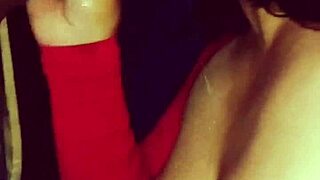 Я прошу мужа отвести меня в глорихол, чтобы отсосать член незнакомца