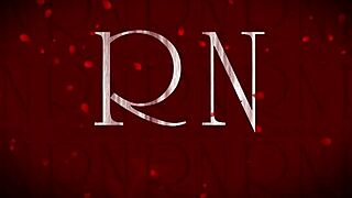 Oh wow, la segretaria con la fica bagnata e succosa si fa scopare dal dildo in ufficio! Il capo guarda - Scena 2.