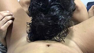 Hans finger i min røv fik mig til at skrige da Mariangel Belle fik ham til at komme hårdt