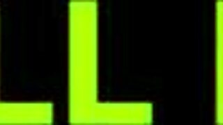 Cougar plavuša MILF puši duboko grlo!