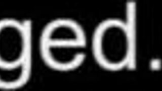 Супер горячая шлюховатая блондинка милф жестко группово трахается несколькими парнями
