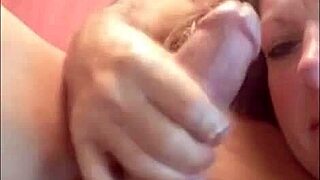 Moglie viziosa soddisfa segretamente i desideri di un altro uomo.