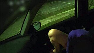 Dogging moglie in parcheggio pubblico, sconosciuto sega figa fino squirting... beccati da voyeur!