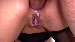 肛门让淫荡熟女变成喷水烂货