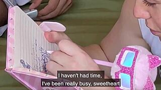 Pastor očisti napetost jezne pastorke z umazanimi besedami v uniformi