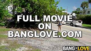 Selena Sosa keményen lovagol a buszon megint, hú 😍