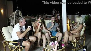 La mariée trompe avec un autre et baise en plein air au premier rendez-vous. Elo Cardone et Victor Mustang en rouge transparent