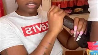 Velipuolen iso musta kyrpä tippuu kovasti löysille huulilleni