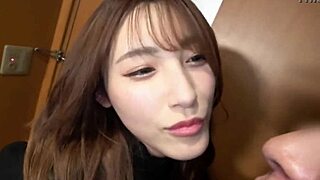 渴望亚洲美女狂野硬核骑乘